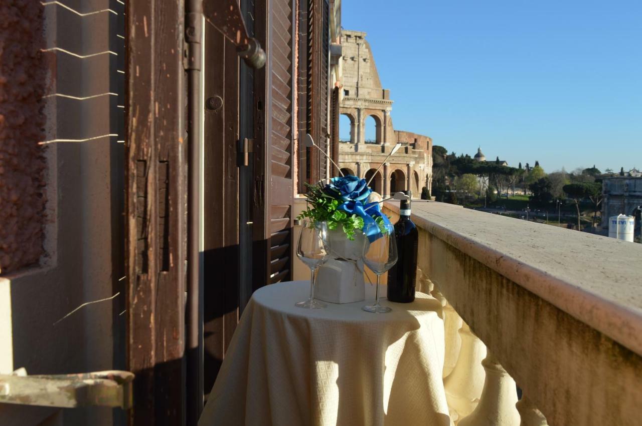 Balcony Colosseum View Rom Exterior foto